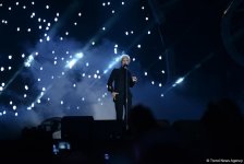 Алла Пугачева вернулась на сцену - фантастический вечер на фестивале "ЖАРА"  в Баку (ФОТО)