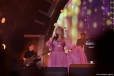 Алла Пугачева вернулась на сцену - фантастический вечер на фестивале "ЖАРА"  в Баку (ФОТО)