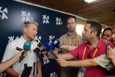 "Заряд эмоций и удовольствие от встречи с друзьями": Николай Басков о фестивале "ЖАРА" (ФОТО)