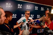 "Заряд эмоций и удовольствие от встречи с друзьями": Николай Басков о фестивале "ЖАРА" (ФОТО)