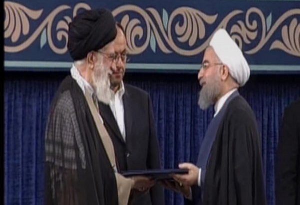 Supreme Leader endorses Rouhani as Iran’s President (PHOTO)