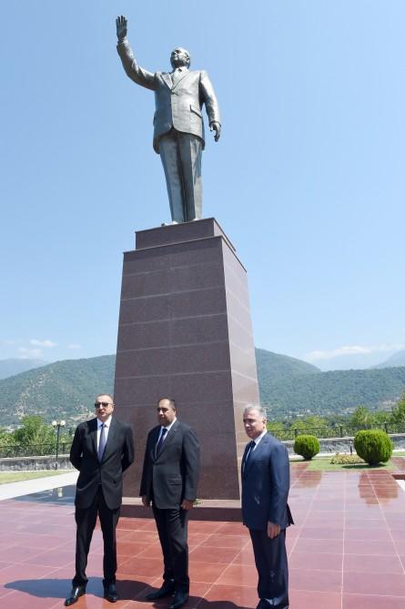 President Aliyev arrives in Balakan district (PHOTO)