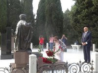 В Баку почтили память Муслима Магомаева (ФОТО)