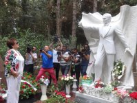 В Баку почтили память Муслима Магомаева (ФОТО)