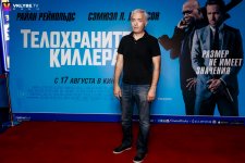 "Телохранитель киллера" в "CinemaPlus": Райан Рейнольдс и Сэмюэл Л. Джексон должны объединиться, чтобы выжить (ФОТО)