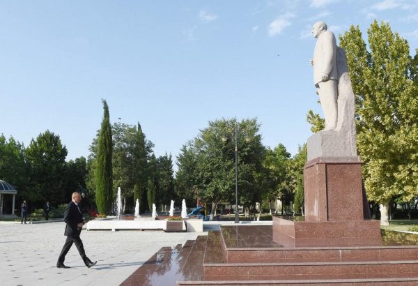 Ilham Aliyev arrives in Samukh district for visit (PHOTO)