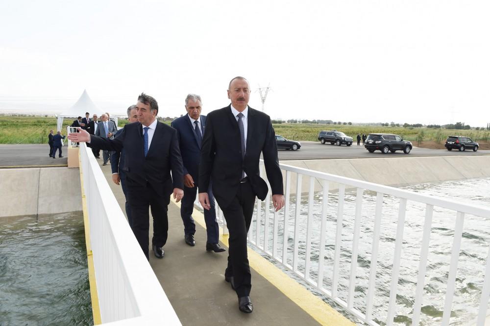 Президент Ильхам Алиев принял участие в церемонии сдачи в эксплуатацию части магистрального оросительного канала Шамкир-Самух-Геранбой (ФОТО)