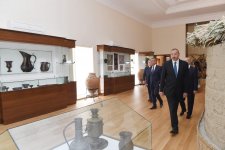 Президент Ильхам Алиев ознакомился в Шамкире с условиями, созданными в капитально реконструированном Историко-краеведческом музее (ФОТО)