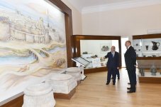 Президент Ильхам Алиев ознакомился в Шамкире с условиями, созданными в капитально реконструированном Историко-краеведческом музее (ФОТО)