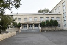 Ilham Aliyev views conditions at new block of secondary school in Baku (PHOTO)
