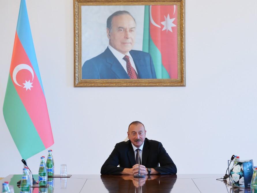 Президент Ильхам Алиев принял состав футбольного клуба "Карабах" (ФОТО)