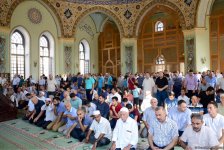 В связи с праздником Гурбан во всех мечетях Азербайджана был совершен праздничный намаз (ФОТО)