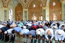В связи с праздником Гурбан во всех мечетях Азербайджана был совершен праздничный намаз (ФОТО)