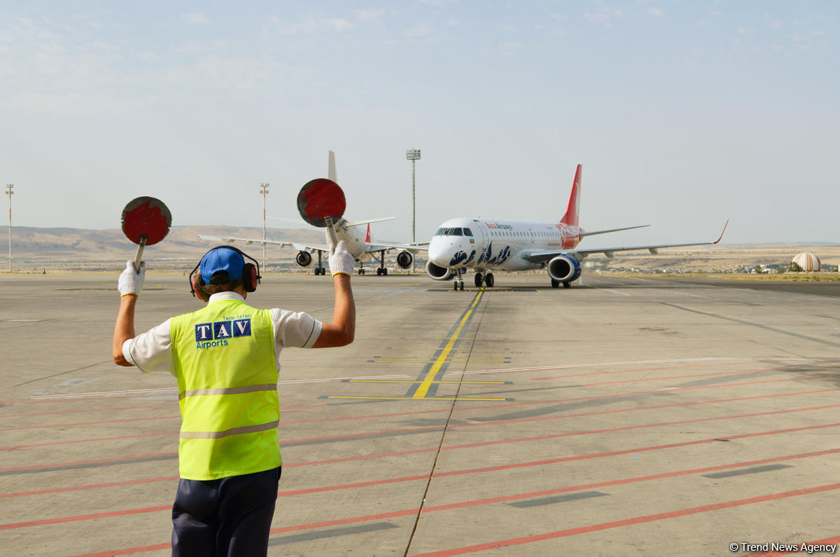 Авиакомпания Buta Airways совершила первый коммерческий рейс в Тбилиси (ФОТО)