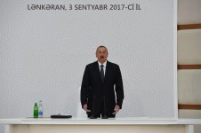Под председательством Президента Ильхама Алиева состоялось республиканское совещание по вопросам развития производства чая, риса и цитрусовых (ФОТО)