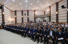 Под председательством Президента Ильхама Алиева состоялось республиканское совещание по вопросам развития производства чая, риса и цитрусовых (ФОТО)