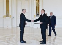 Президент Азербайджана Ильхам Алиев принял верительные грамоты главы представительства ЕС (версия 2)