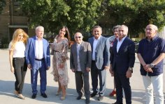 Вице-президент Фонда Гейдара Алиева Лейла Алиева побывала в Государственной академии художеств (ФОТО)