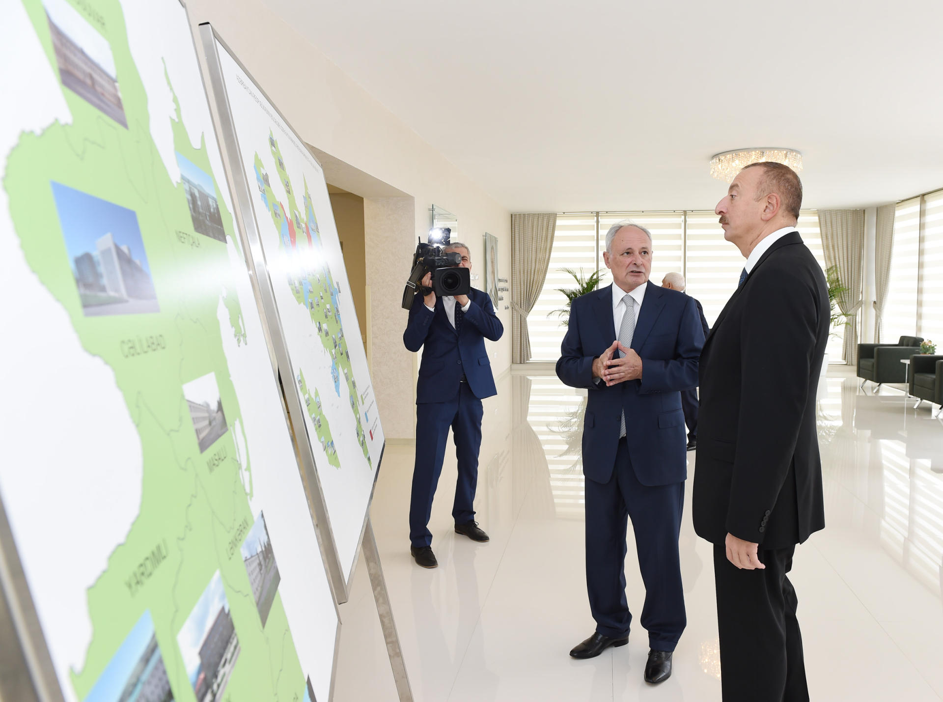 President Aliyev views newly-renovated Neftchala Central District Hospital (PHOTO)