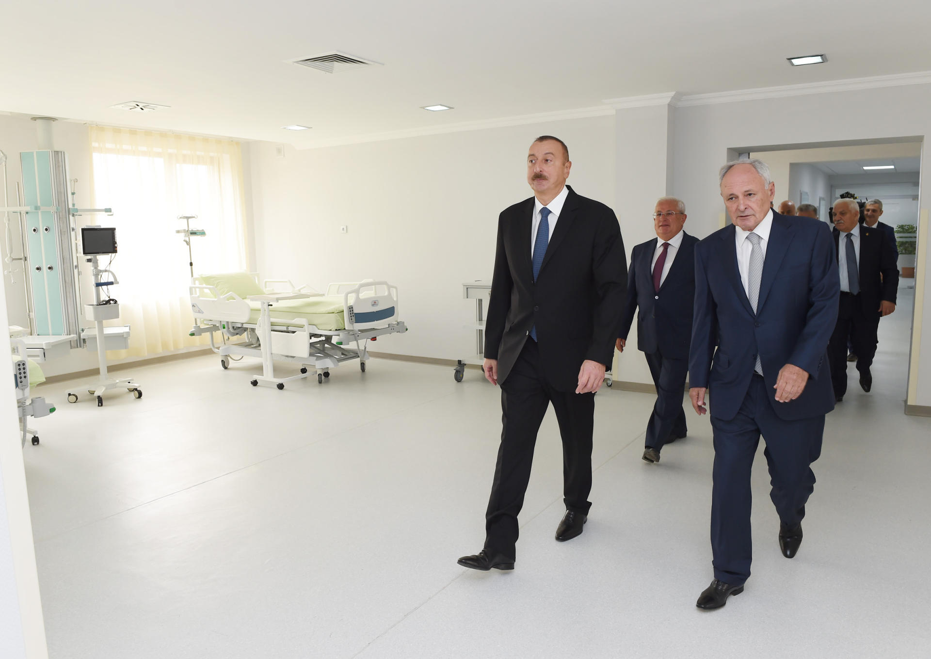 President Aliyev views newly-renovated Neftchala Central District Hospital (PHOTO)