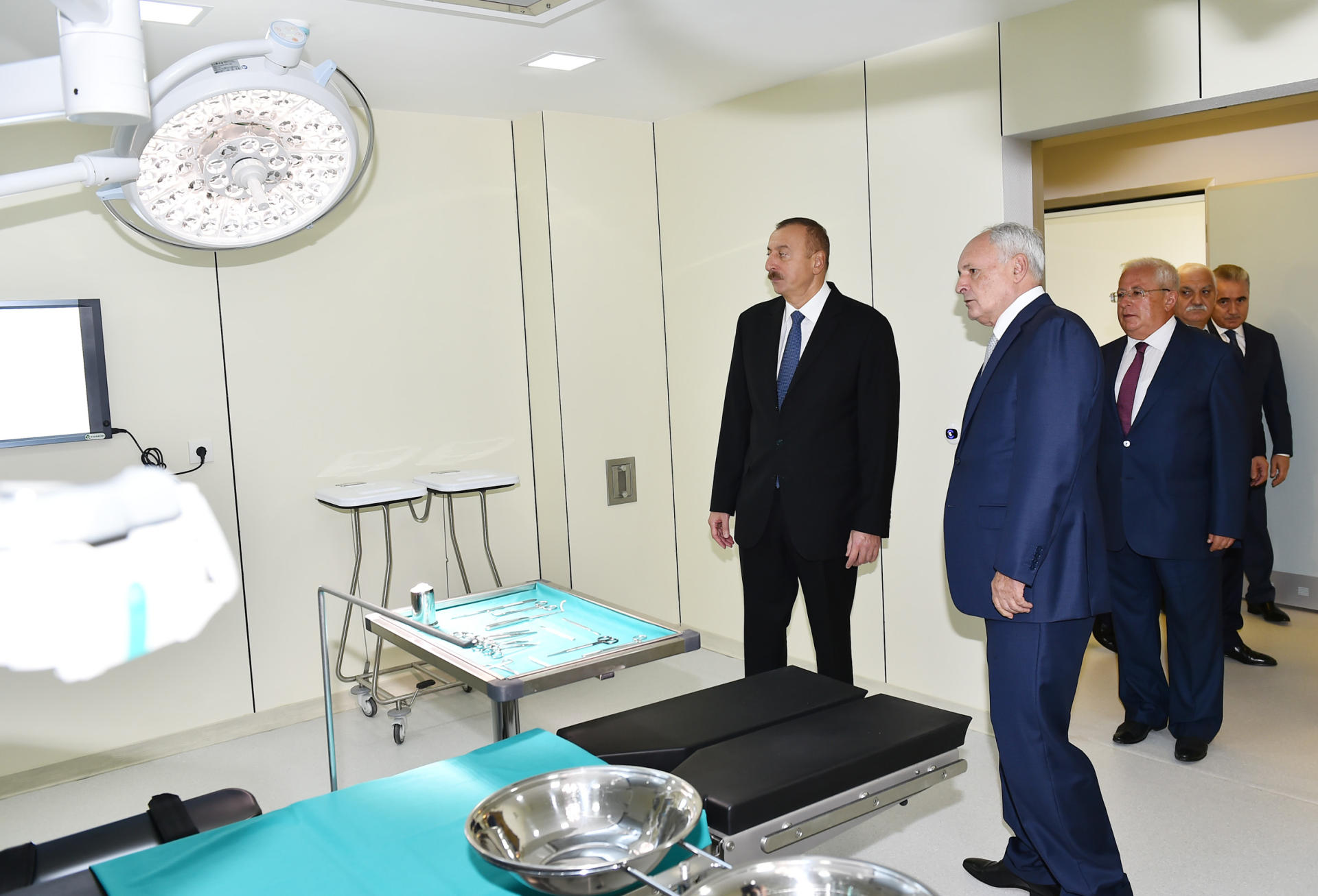 President Aliyev views newly-renovated Neftchala Central District Hospital (PHOTO)