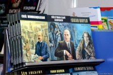 Чингиз Абдуллаев: Только читающий книги народ будет развиваться (ФОТО)