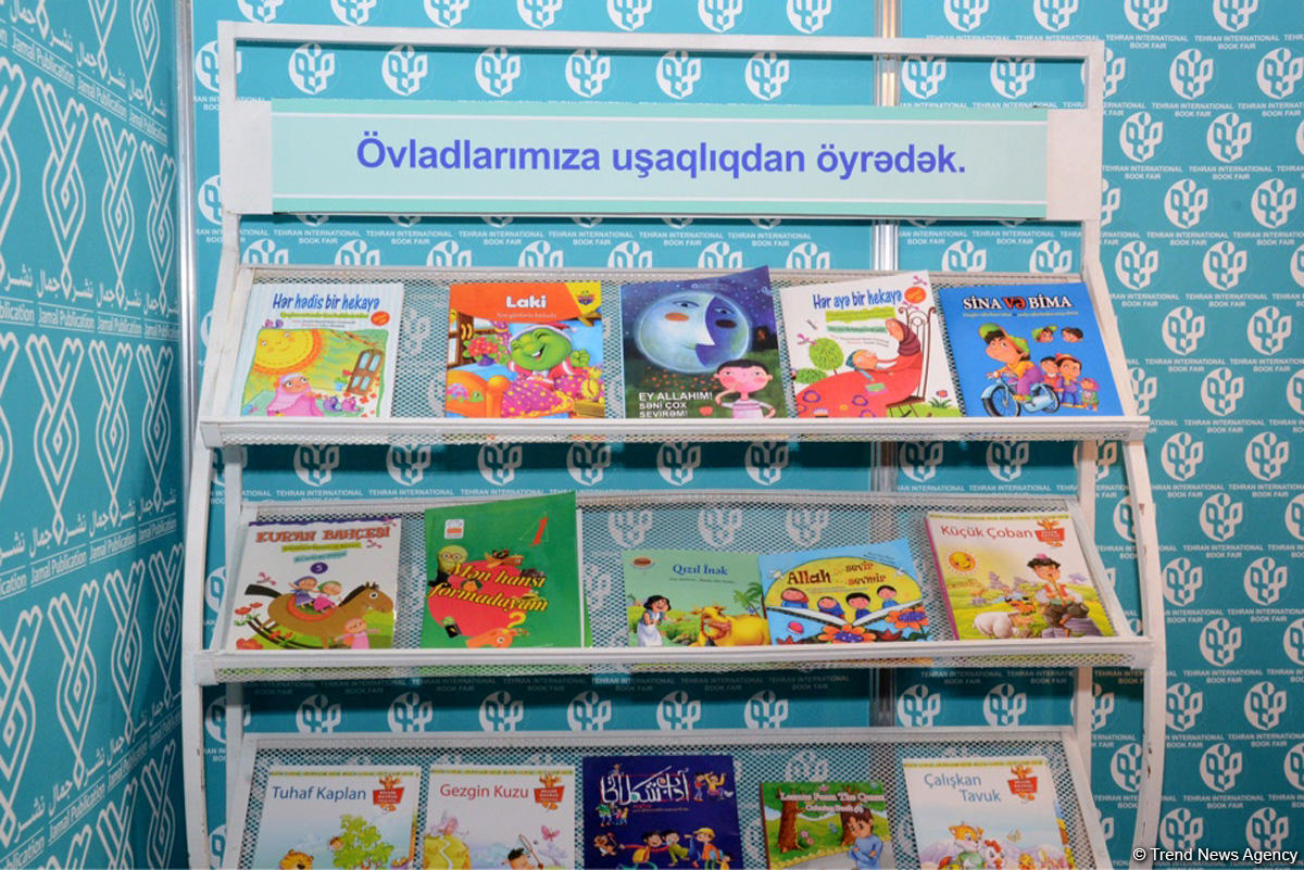 Чингиз Абдуллаев: Только читающий книги народ будет развиваться (ФОТО)