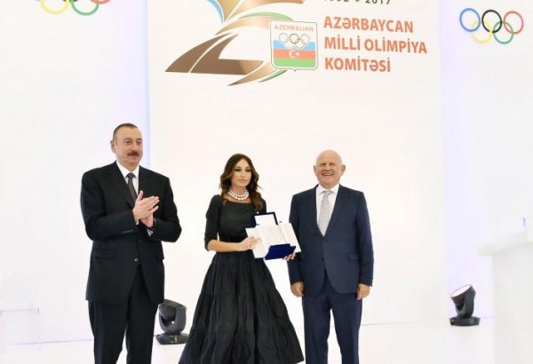 Ilham Aliyev presented highest award of International Judo Federation (PHOTO)