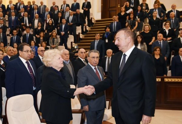 Ilham Aliyev attends farewell ceremony for eminent Azerbaijani scientist Lotfi Zadeh  (PHOTO)