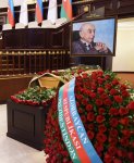 Президент Ильхам Алиев принял участие в церемонии прощания со всемирно известным азербайджанским ученым Лютфи Заде (ФОТО)