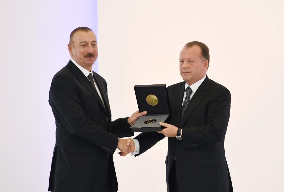 Ilham Aliyev presented highest award of International Judo Federation (PHOTO)