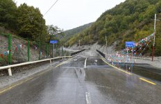 Президент Ильхам Алиев и его супруга приняли участие в открытии автодороги Пиргулу - Демирчи (ФОТО)