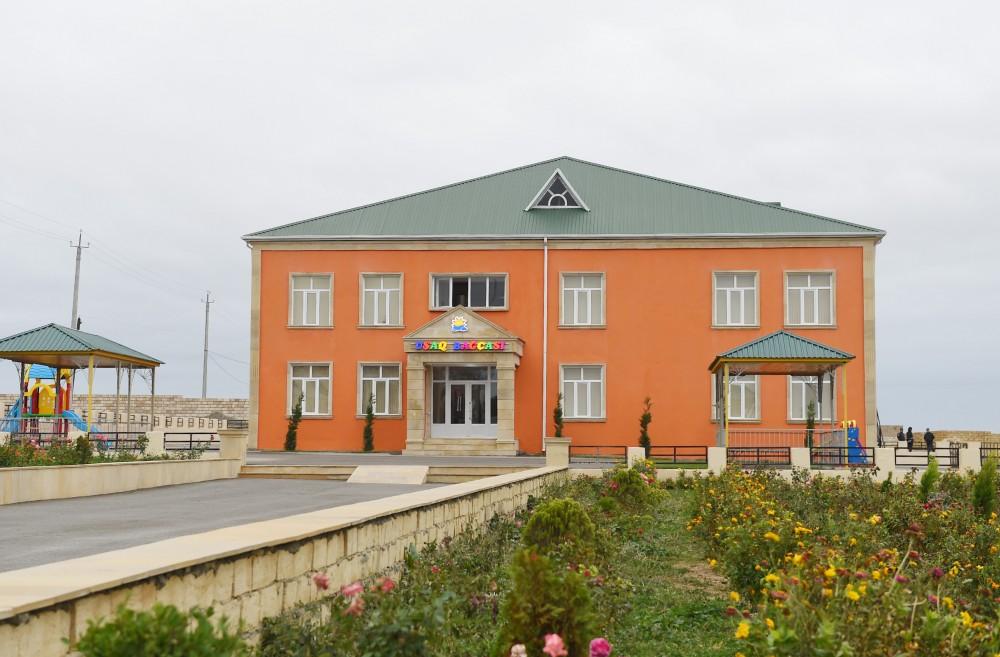 Ilham Aliyev inaugurates newly built kindergarten in Gobustan (PHOTO)