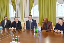 Президент Ильхам Алиев: Спорт - это самое лучшее средство для привлечения молодого поколения к добрым делам (ФОТО)