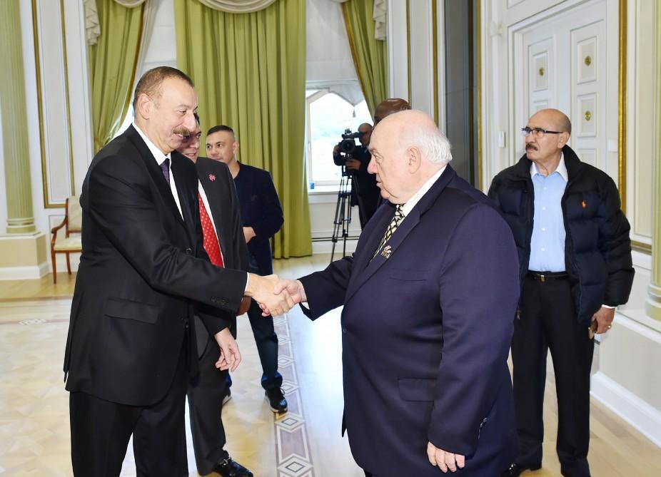 Президент Ильхам Алиев: Спорт - это самое лучшее средство для привлечения молодого поколения к добрым делам (ФОТО)
