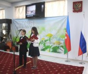 В Баку поздравили учителей с профессиональным праздником (ФОТО)