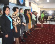 В Баку поздравили учителей с профессиональным праздником (ФОТО)