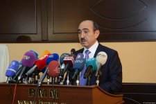 Али Гасанов: Процесс глобализации, получивший сегодня большой размах, коснулся и сферы использования  государственного языка  (ФОТО) (версия 4)