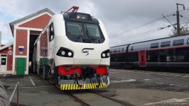 Новые электровозы сократят время следования между Баку и Тбилиси (ФОТО)