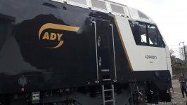 Новые электровозы сократят время следования между Баку и Тбилиси (ФОТО)