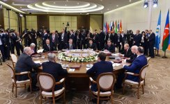 Президент Ильхам Алиев принял участие в заседании Совета глав государств СНГ в узком составе (ФОТО)