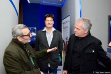 32 года одиночества в горах… В Баку состоялась премьера фильма Аудрюса Стониса "Женщина и ледник" (ФОТО)