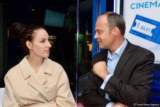 32 года одиночества в горах… В Баку состоялась премьера фильма Аудрюса Стониса "Женщина и ледник" (ФОТО)