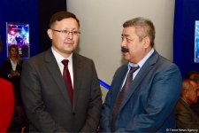 32 года одиночества в горах… В Баку состоялась премьера фильма Аудрюса Стониса "Женщина и ледник" (ФОТО)