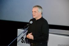 32 года одиночества в горах… В Баку состоялась премьера фильма Аудрюса Стониса "Женщина и ледник" (ФОТО)