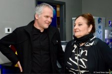 32 года одиночества в горах… В Баку состоялась премьера фильма Аудрюса Стониса "Женщина и ледник" (ФОТО)