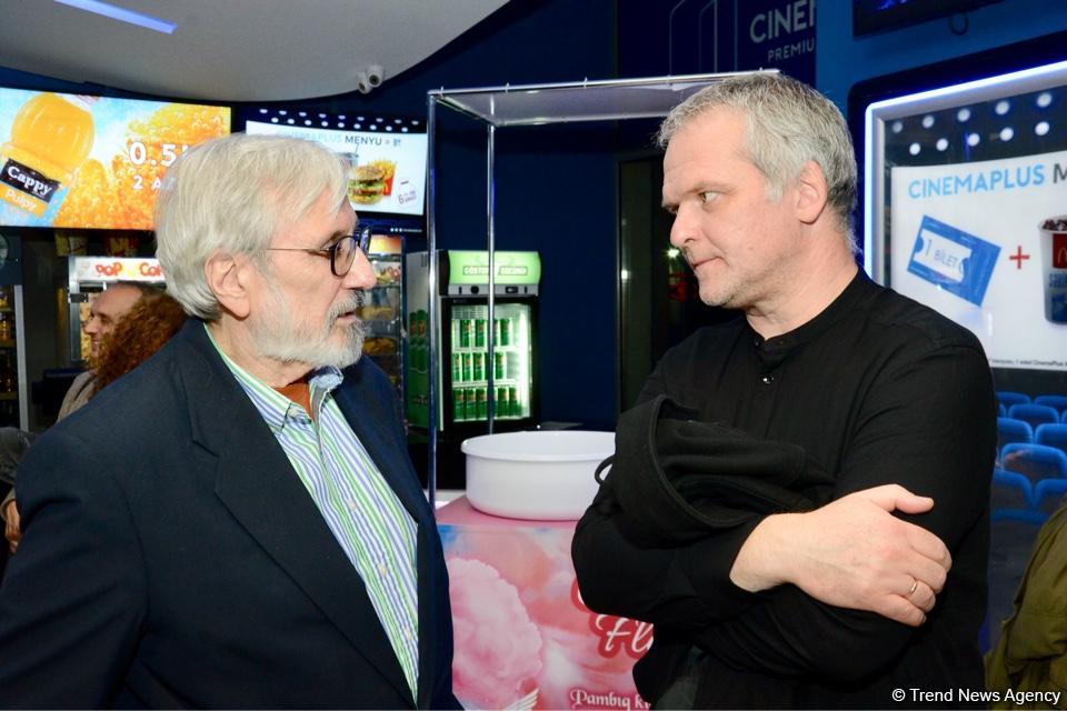 32 года одиночества в горах… В Баку состоялась премьера фильма Аудрюса Стониса "Женщина и ледник" (ФОТО)