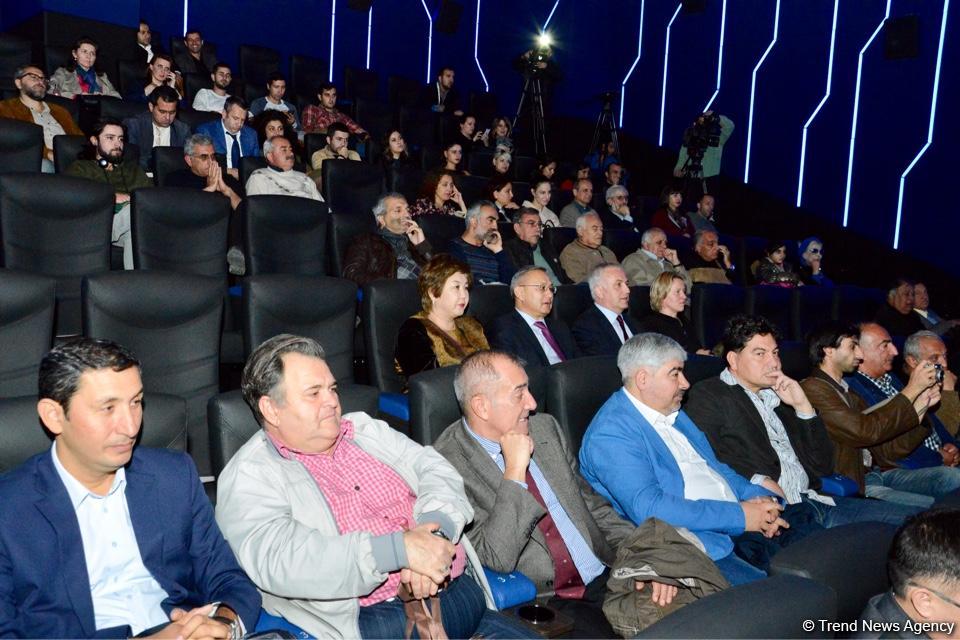 32 года одиночества в горах… В Баку состоялась премьера фильма Аудрюса Стониса "Женщина и ледник" (ФОТО)