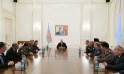 Президент Ильхам Алиев принял участников заседания Совета командующих погранвойсками СНГ (ФОТО)