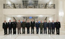 Президент Ильхам Алиев принял участников заседания Совета командующих погранвойсками СНГ (ФОТО)